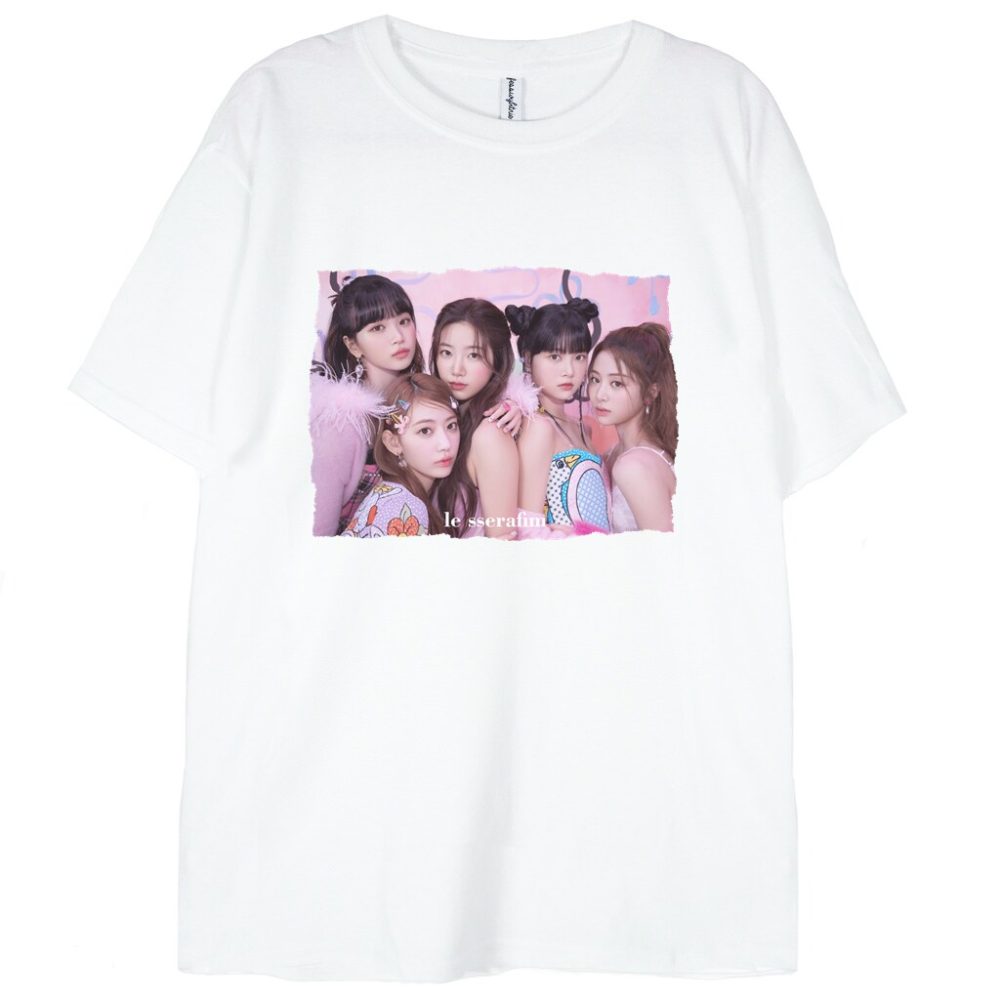 T-shirt Le Sserafim — zdjęcie 1