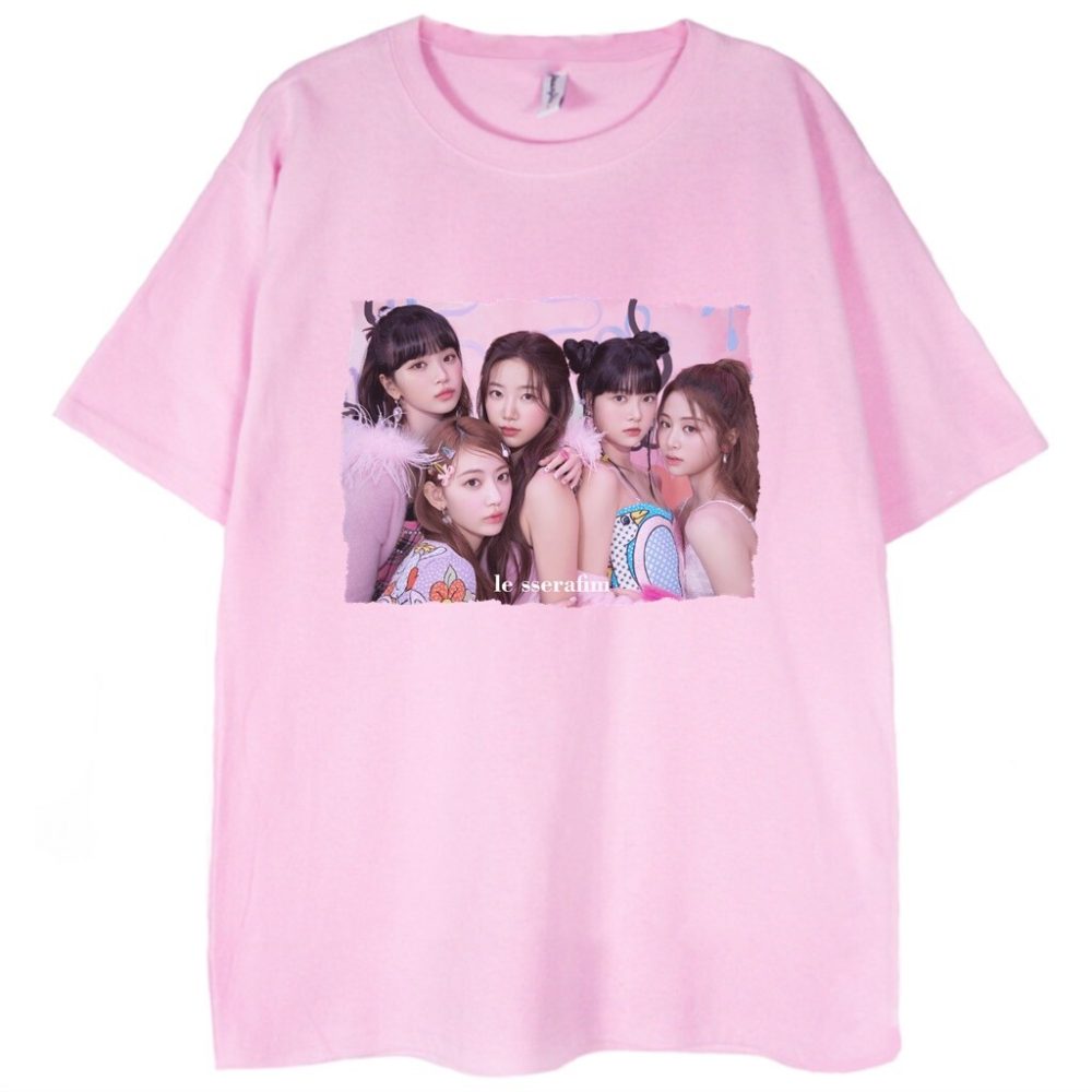T-shirt Le Sserafim — zdjęcie 3