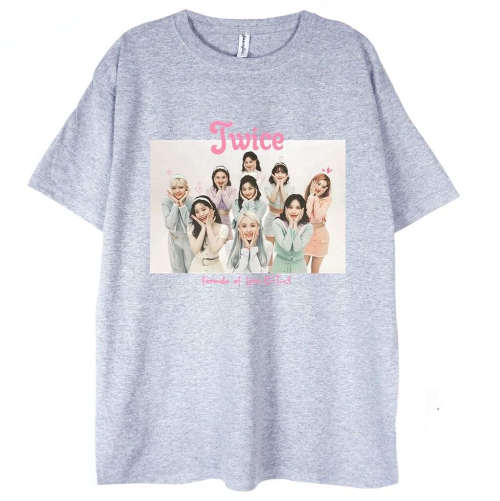 T-shirt Twice Formula of Love — zdjęcie 2