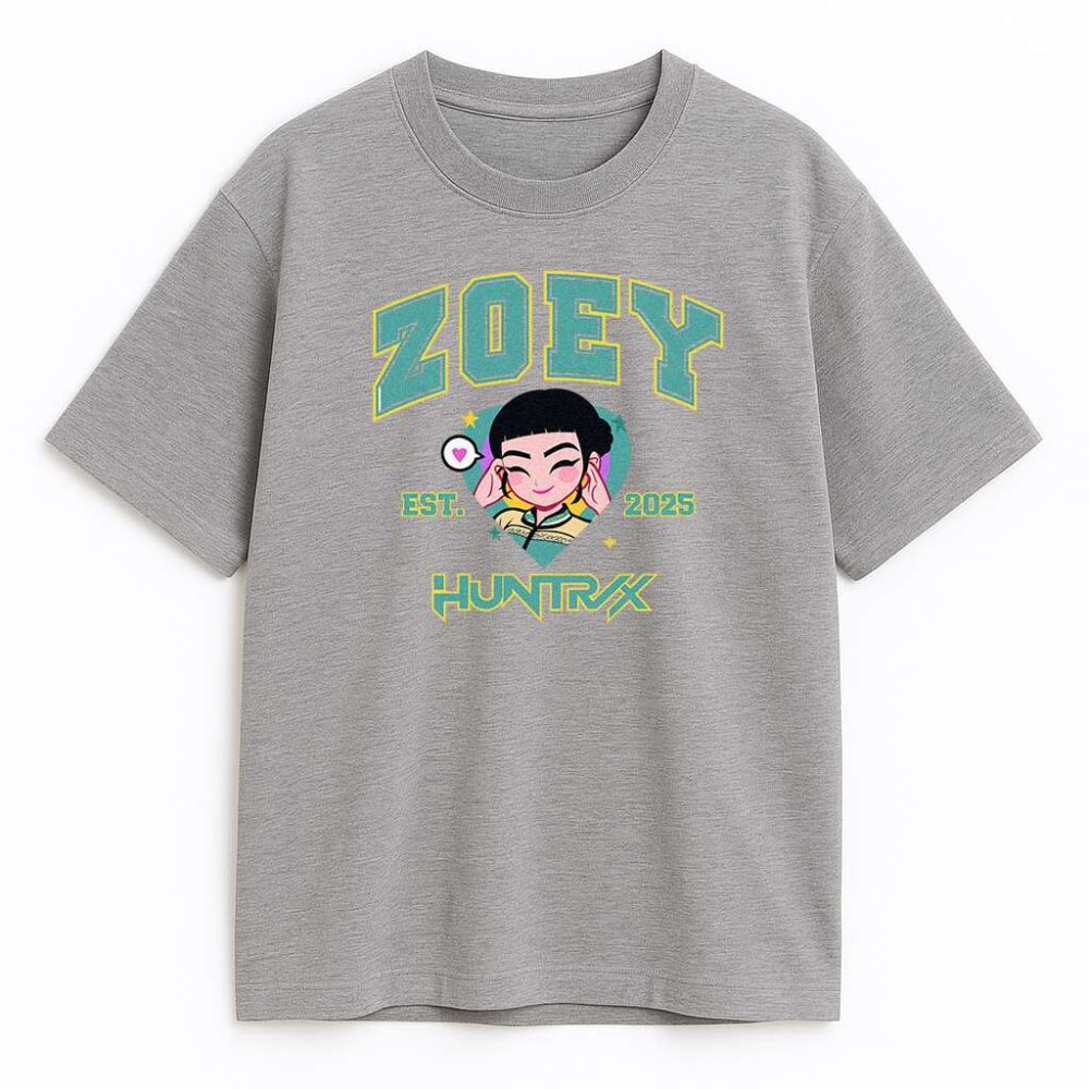 T-shirt College Zoey Huntrix — zdjęcie 2